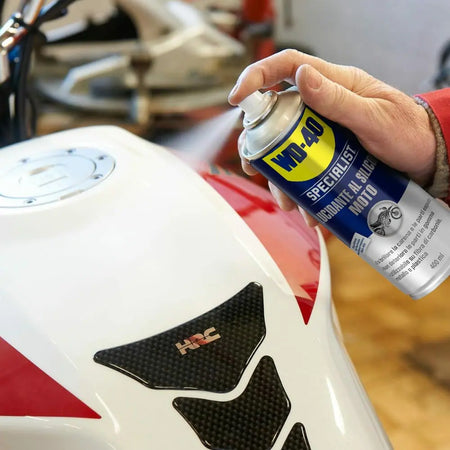 Spray Wd-40 Lucidante Al Silicone Moto Ml. 400