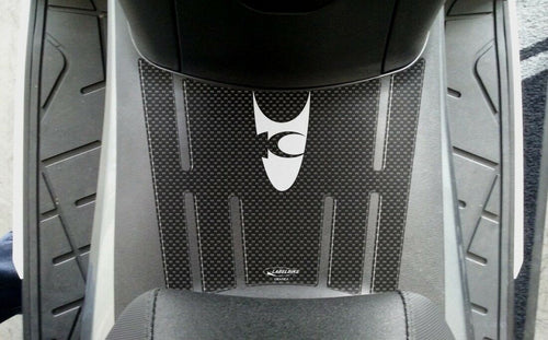 ADESIVO resina 3D PROTEZIONE PEDANA compatibile per Kymco XCITING 400 2012-2017