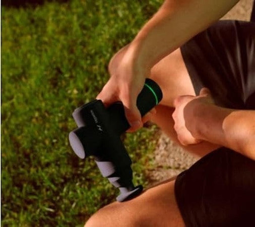 Pistola per massaggio a percussione Quiet Glide Hyperice Hypervolt Go 2 Nero
