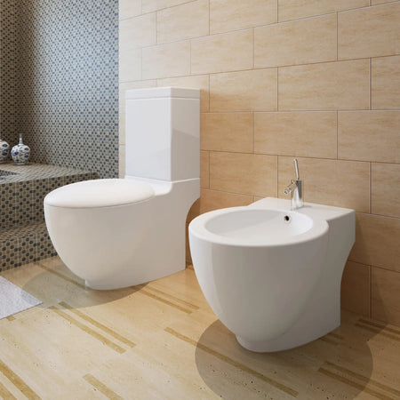 Set WC e Bidet da Bagno con Piede in Ceramica Colore Bianco Chiusura Delicata