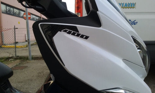2 ADESIVI 3D GEL PROTEZIONE SPIGOLI compatibili per SUZUKI BURGMAN 400 2017-2023