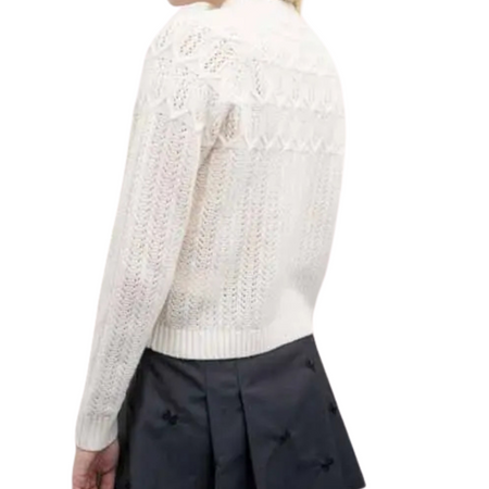 GOA GOA Goa Goa Maglione 100% lana con bottoni modello Surita con collo alto e lavorazione traforata da donna
