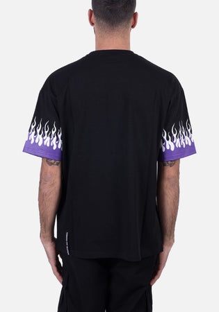 MEWA T-shirt nera con doppia fiamma viola e bianca da uomo