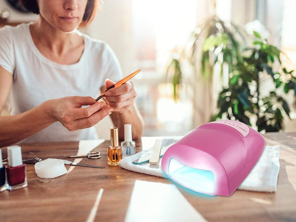 Lampada LED per unghie in gel BEPER 40.992, 12 W, timer regolabile, spegnimento