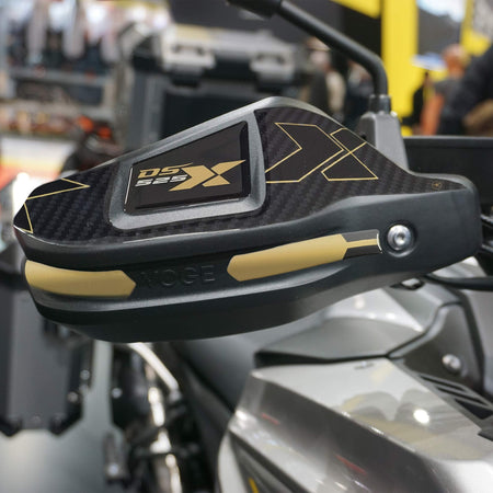 Protezioni Paramani Adesivi 3D moto compatibili con Voge Valico 525DSX 2024
