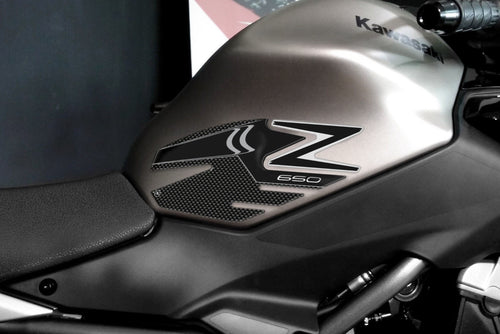 2 PROTEZIONI ginocchia 3D LATERALI SERBATOIO compatibili per MOTO KAWASAKI Z650