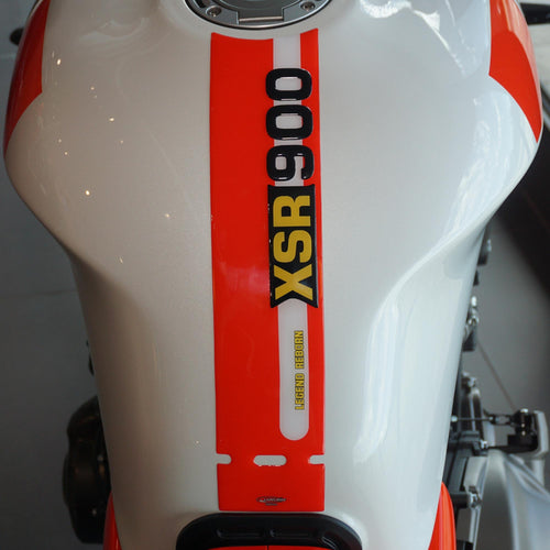 Adesivo 3D Paraserbatoio moto compatibile con Yamaha XSR 900 2022-25 Legend Red