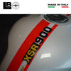 Adesivo 3D Paraserbatoio moto compatibile con Yamaha XSR 900 2022-25 Legend Red