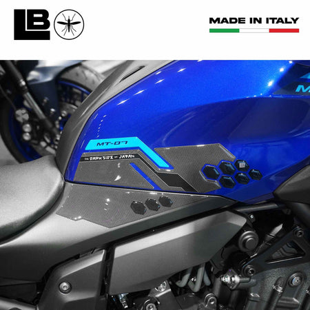 Adesivi 3D Protezioni Laterali serbatoio moto compatibili con Yamaha MT-07 2025