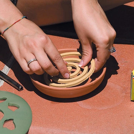 Diffusore in Coccio "Vulcano" porta Zampirone antizanzare con 10 Spirali