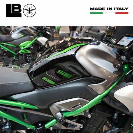 Adesivi Protezioni Laterali Serbatoio compatibili con Kawasaki Z900 SE 2022-25