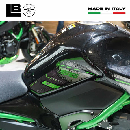 Adesivi Protezioni Laterali Serbatoio compatibili con Kawasaki Z900 SE 2022-25