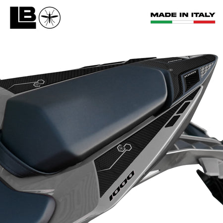 Adesivi 3D Protezioni Posteriori Codino compatibili con Honda Hornet 1000 2025