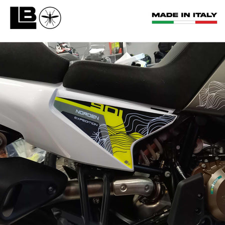 Adesivi 3D Fianchi Laterali coda moto compatibili con Husqvarna Norden 901 2025