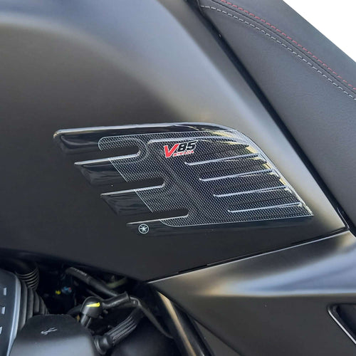 Adesivi 3D Protezioni Laterali Serbatoio compatibili con Moto Guzzi V85 Strada
