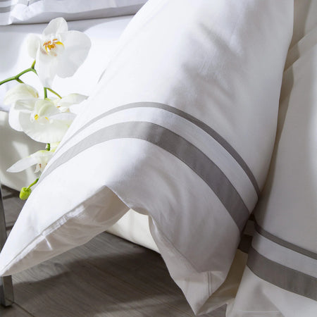 Completo Copripiumino Atelier ! Caleffi White Matrimoniale Lusso Elegante, Stile Raffinato