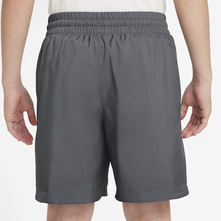 Nike Sportswear Club Woven Shorts Bambino – Tessuto Intrecciato Leggero e Vestibilità Regolabile Smoke Grey/ White