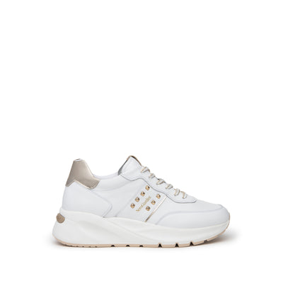 Nero Giardini sneakers bianca con borchie E409853D707