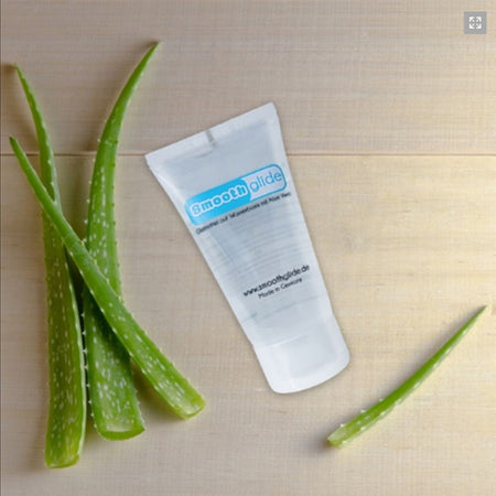 7525270010 SMOOTHGLIDE LUBRIFICANTE INTIMO A BASE D’ACQUA CON ALOE VERA 50 ML Salute e cura della persona/Erotismo e contraccezione/Prodotti per igiene e ausilio erotico/Lubrificanti e gel stimolanti Kondorama - Martinsicuro, Commerciovirtuoso.it