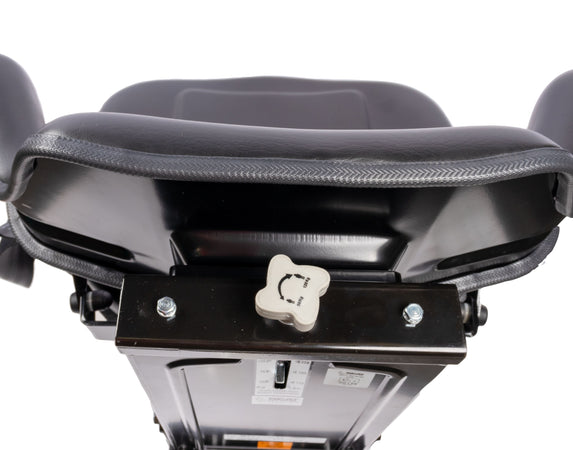 Sedile serie 3 in sky nero con sospensione e cintura statica