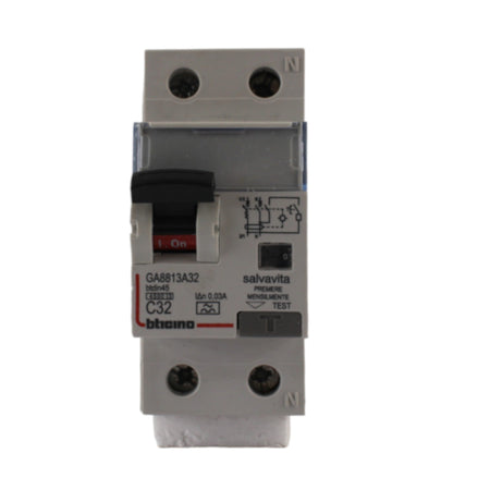 Interruttore magnetotermico differenziale classe A 1P+N 0,03 32A 4,5kA Bticino