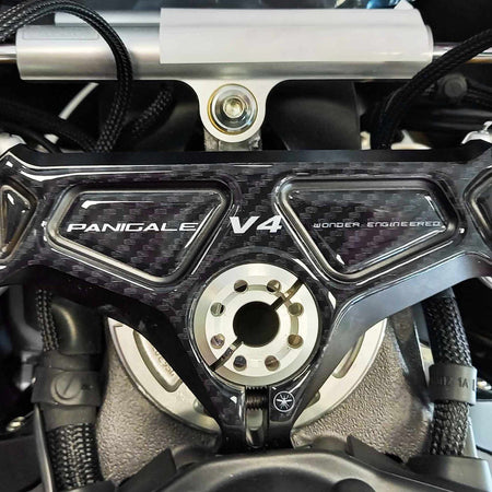 Piastra Forcella Sterzo Adesivo 3D compatibile con Ducati Panigale V4 V4S 2025