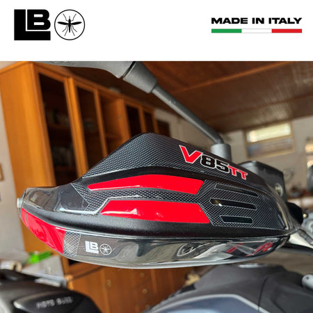 Adesivi resina 3D Protezioni Paramani compatibili con Moto Guzzi V85TT 2024-2026
