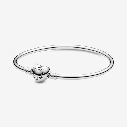 Pandora Bracciale Moments rigido con chiusura a cuore