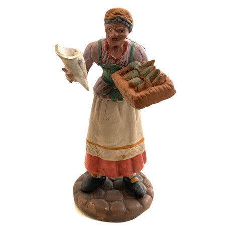 Donna con cesto e cono statuetta in terracotta artigianale per presepe napoletano da h 13 cm