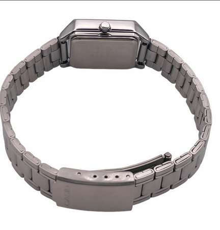 Orologio Casio per donna in acciaio con sfondo nero e numeri romani, casio LTP-V007D-1B movimento al quarzo