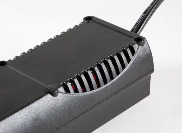 Trasformatore di Corrente per Auto con USB-A e USB-C, TE-21