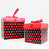 Scatola porta regali e panettone in cartoncino a Pois Rosso decorazioni natalizie