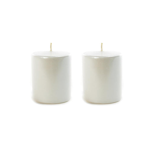 Set di 2 Candele decorative Pillar Lucid confezione con scatola bianca