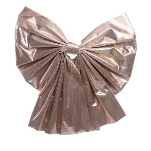 Fiocco di natale in tessuto decorazione natalizia per albero e dietro porta