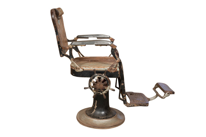 Biscottini Biscottini Poltrona Antica Sedia da Barbiere Restaurata 800 Ferro Ghisa