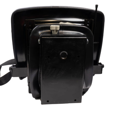 Sedile 450 in sky nero con molleggio meccanico e cintura