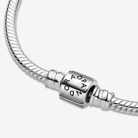 Pandora Bracciale Moments con maglia snake e chiusura a barile