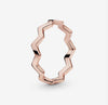 Pandora Anello Zigzag lucido rosè