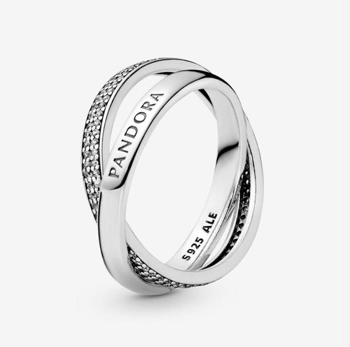 Pandora anello con pavé e logo Pandora intrecciati
