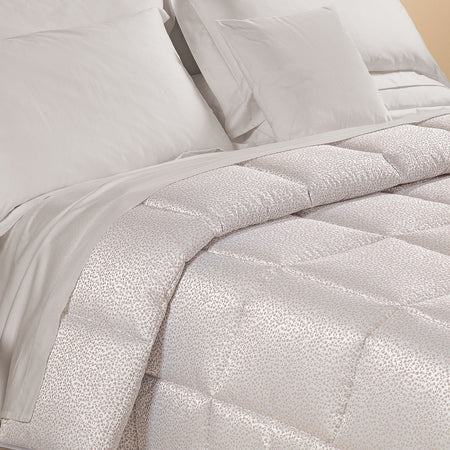 Trapunta Perlee' ! Caleffi: Raso Jacquard, Eleganza e Lusso per Notti da Sogno
