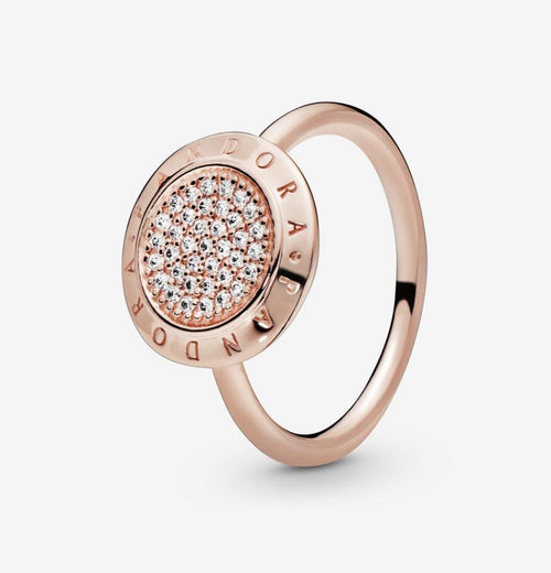 Pandora anello con pavé e logo Pandora