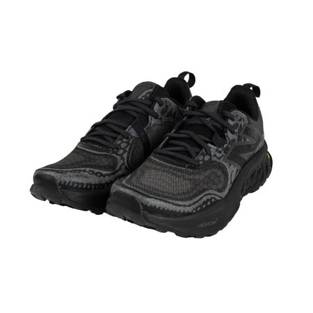 NEW BALANCE Fresh Foam x Hierro v8 in Black da uomo