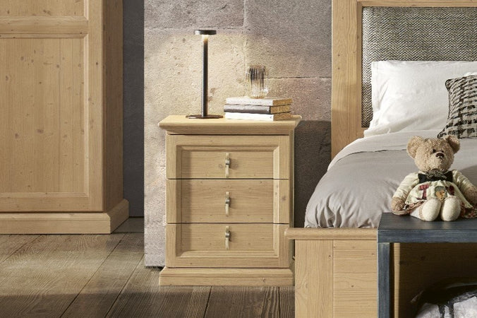 MOBILI 2G -  Comodino classico 3 cassetti legno massello abete grezzo 55x39x64 (3359)