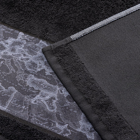 Asciugamano Geo Night ! Alviero Martini 1A Classe: Lusso Nero, Design Iconico e Puro Cotone