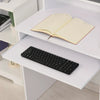 Scrivania per Computer Compatta, Scrivania PC Fisso in Legno Bianco con Ripiano Tastiera Estraibile e Mensole 104x48x95.5cm XN5836-262WTXN5