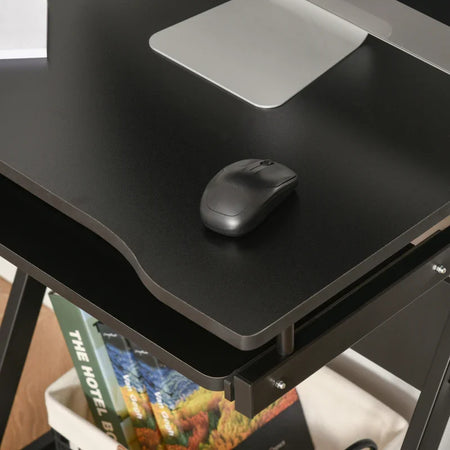 Scrivania per Computer Porta PC Classico e Salvaspazio, Scrivania per cameretta con Piano Tastiera a Scomparsa, 4 Ruote e Ripiano Inferiore Nero 60x48x73cm QS2836-293BKQS2