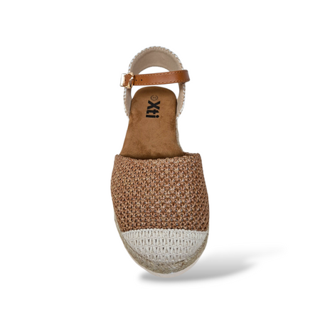 Espadrillas Bambina XTI Camel con Fibia – Scarpe Cerimonia Eleganti, Comode e Naturali