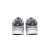 NEW BALANCE Made in USA 990v6 Sneakers in Grey da uomo