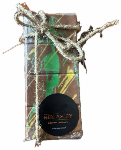 Tavoletta Dubai ripiena di pistacchio e Kataifi al latte