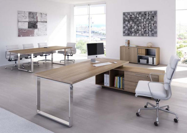 Scrivania ufficio direzionale con struttura di metallo e mobile di servizio laterale cm. 195/225x170x74h
